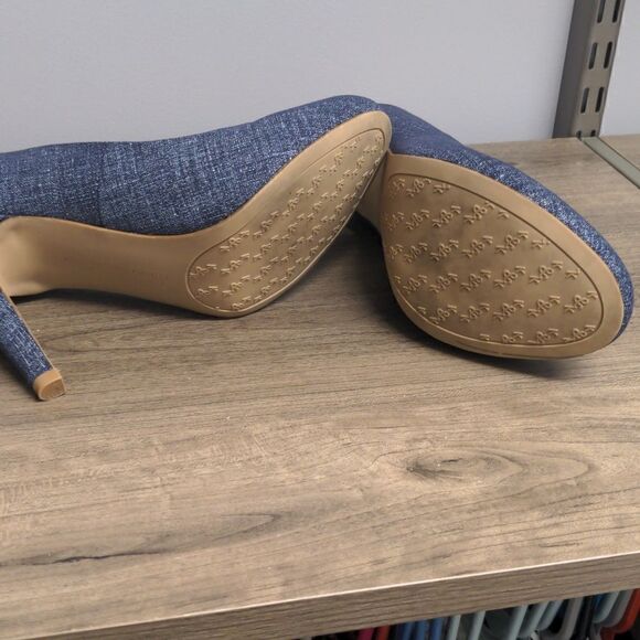 Kelly & Katie Larissa Heels - Picture 7 of 7